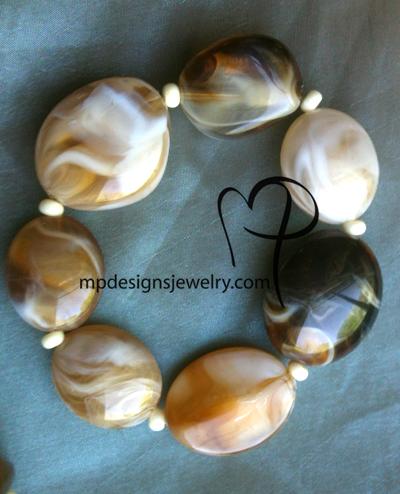 Creamy Swirl Chunky Acrylic Beaded Bracelet