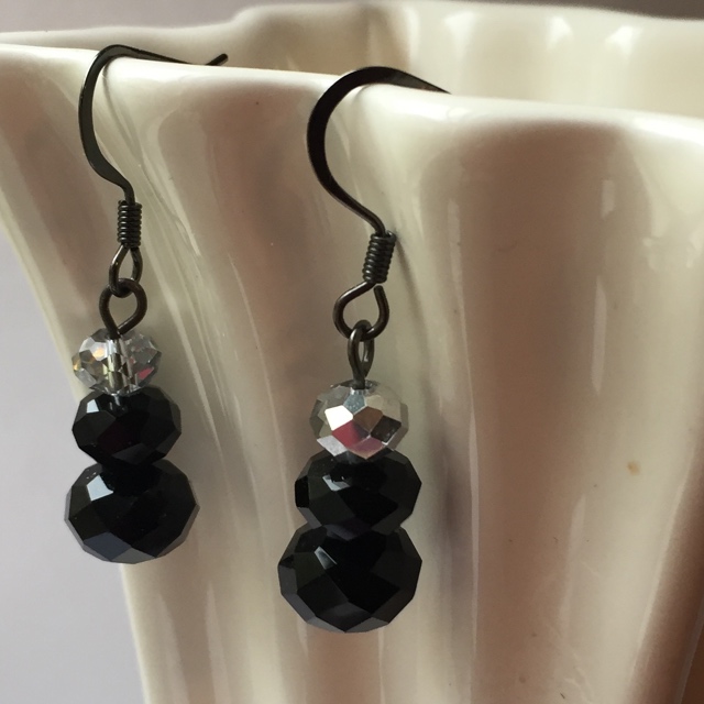 Black Silver crystal short stack black earrings 