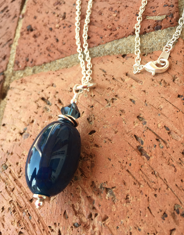 Blue agate necklace 2