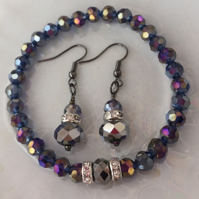Purple Quartz Crystal Stretchy Bracelet /Earrings Set