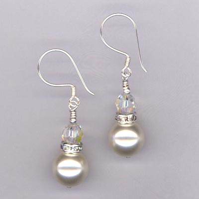 Bridal Cream pearl crystal earring