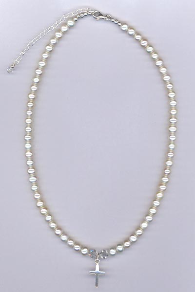 FW Pearl cross small necklace