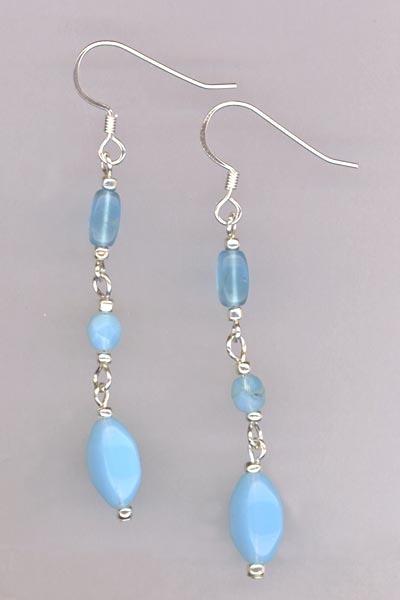 aqua blueglass  dangle earring